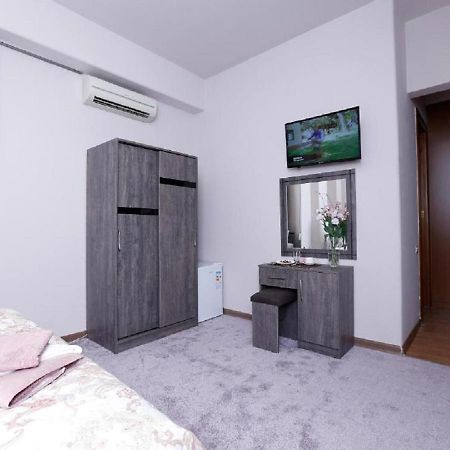 Yard Guesthouse Ереван Экстерьер фото