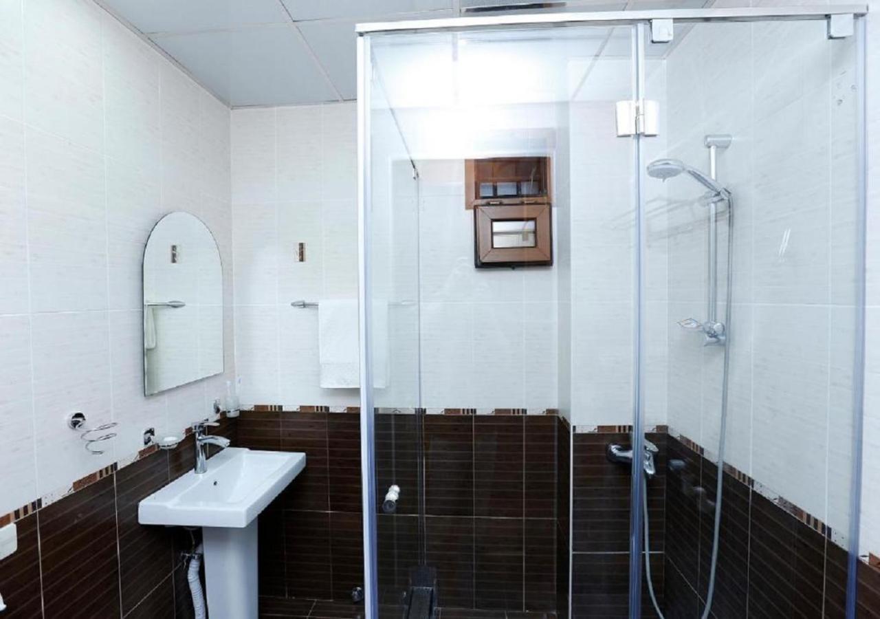 Yard Guesthouse Ереван Экстерьер фото
