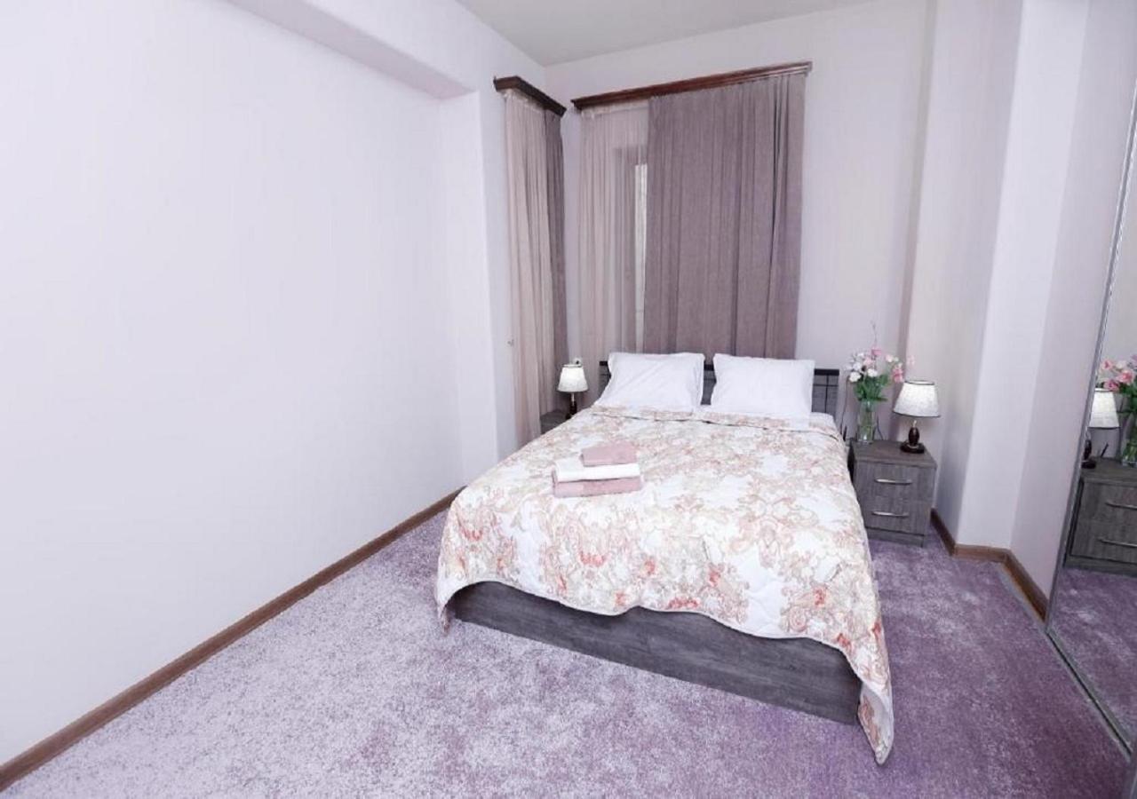 Yard Guesthouse Ереван Экстерьер фото