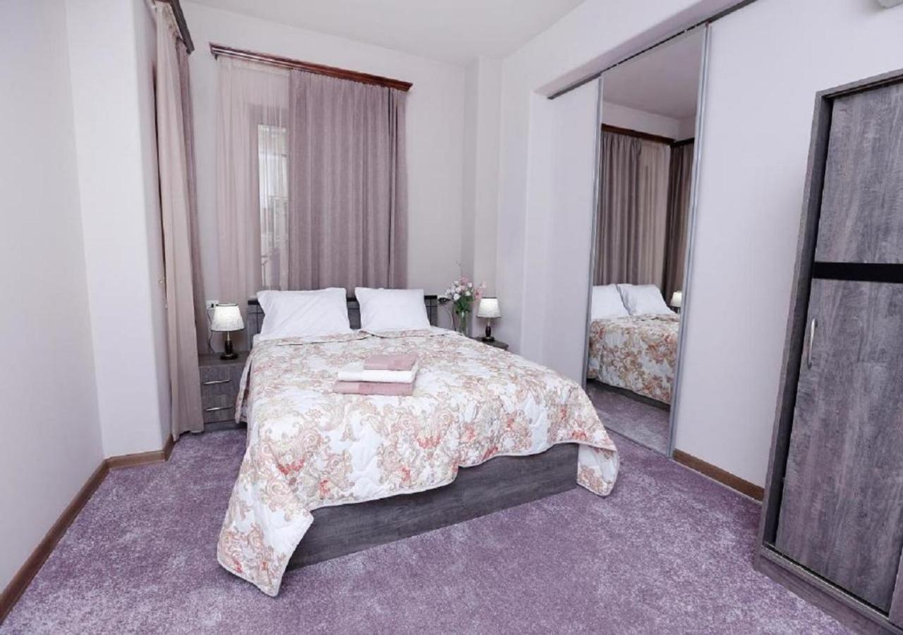 Yard Guesthouse Ереван Экстерьер фото